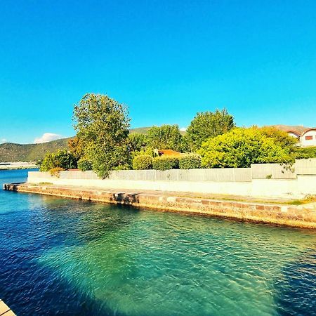 Villa Cecilia Sul Lago Fronte Mare Sperlonga Exteriér fotografie