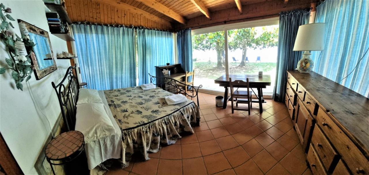 Villa Cecilia Sul Lago Fronte Mare Sperlonga Exteriér fotografie