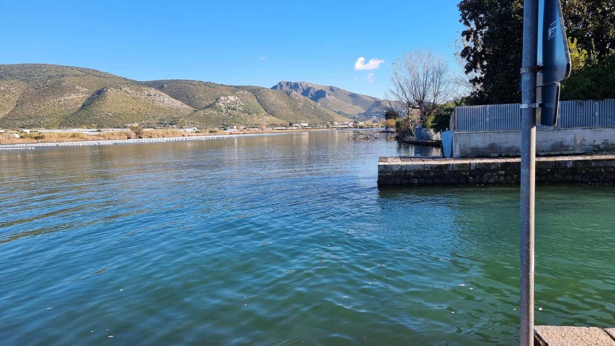 Villa Cecilia Sul Lago Fronte Mare Sperlonga Exteriér fotografie